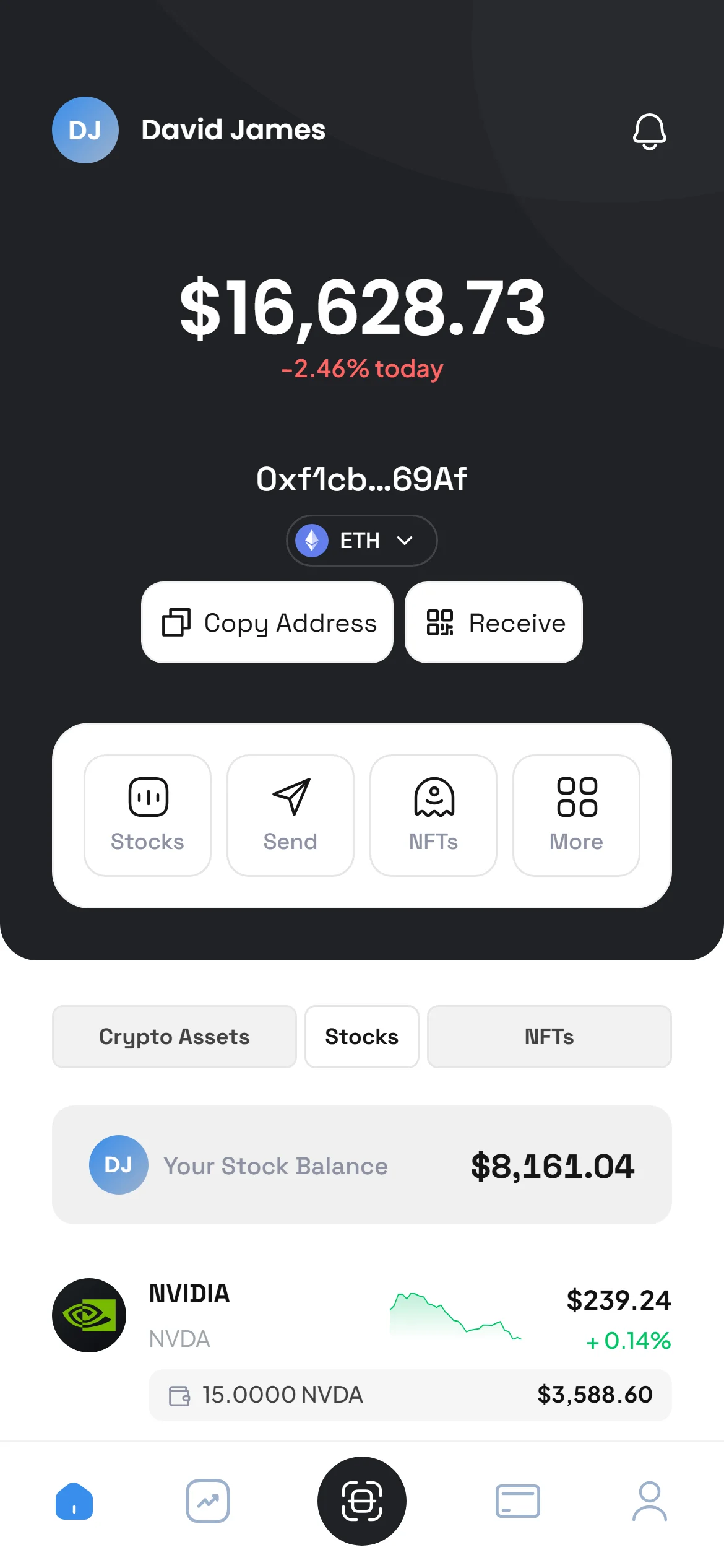 Écran d’accueil de la Mini App Qardex avec le solde, les cryptos et les actions américaines
